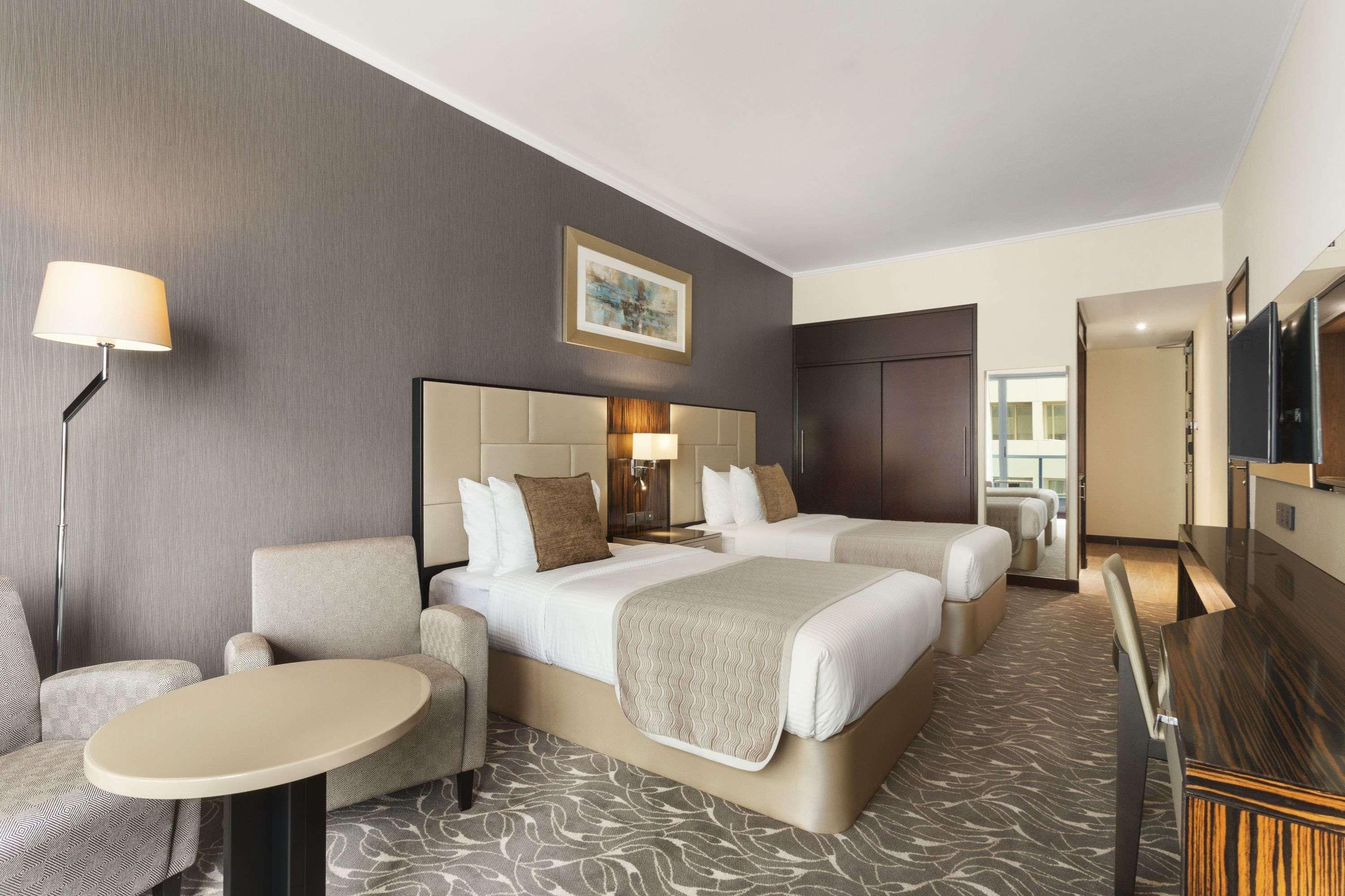 Hawthorn Extended Stay By Wyndham Abu Dhabi City Center Exterior foto
